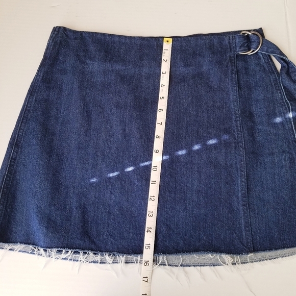 Madewell | Denim Raw Hem‎ Mini Wrap Skirt 8 - Picture 11 of 11